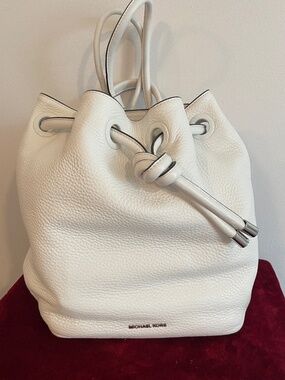 MICHAEL KORS - Dalia Drawstring Leather Backpack - NWT